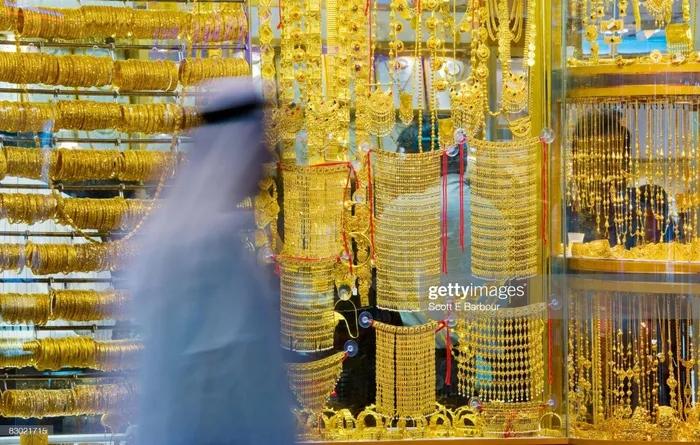 Lóa mắt tại khu chợ vàng ngập tràn ở Dubai-10