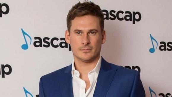 Nam ca sĩ Lee Ryan bị bắt vì gây rối trật tự công cộng-1