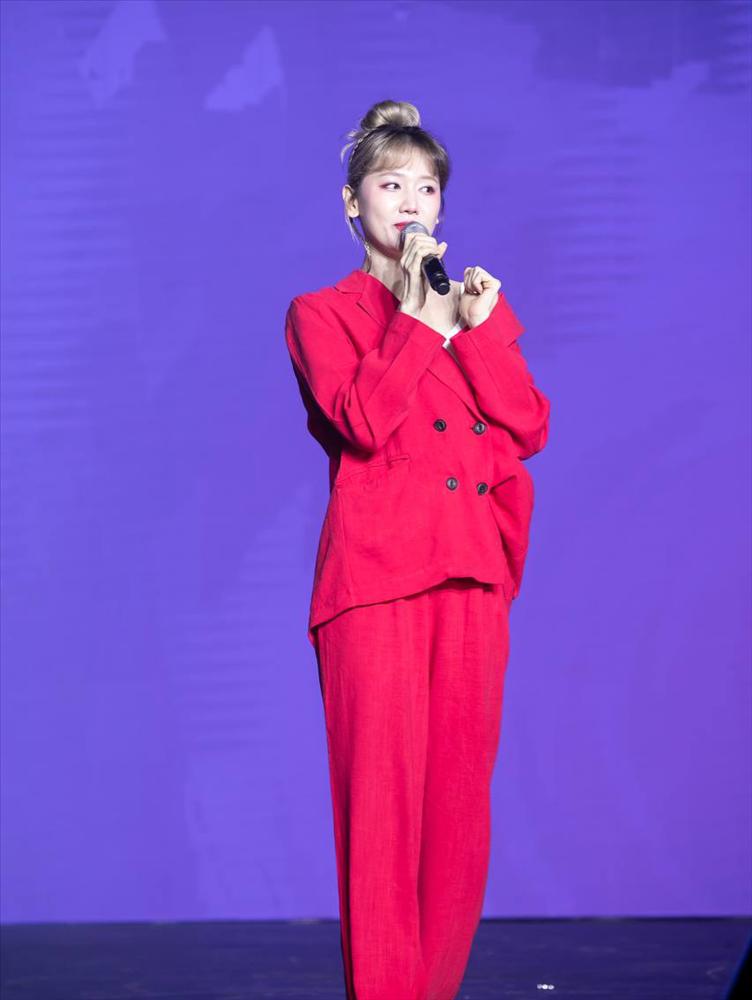 Giọng hát của Hari Won ra sao khi bị liệt thần kinh nửa mặt?-3