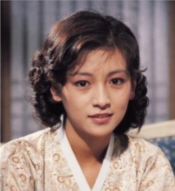 Con gái mỹ nhân đẹp nhất xứ Hàn tụt dốc, 5 năm chẳng có vai nào ra hồn-1