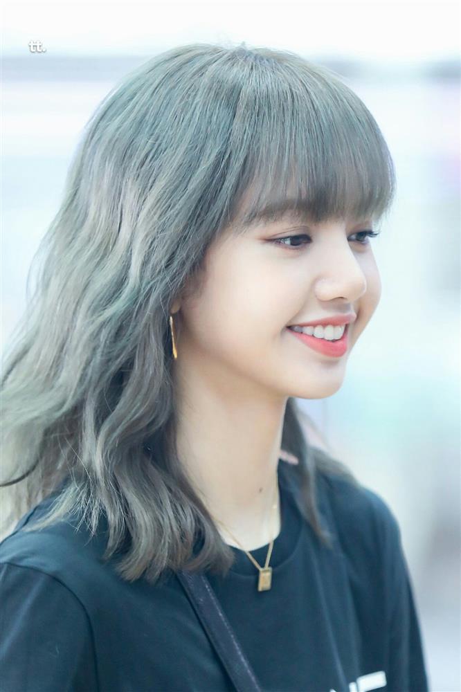 Lisa BLACKPINK tung ảnh tóc tẩy xơ xác vẫn hút 10 triệu tim-8