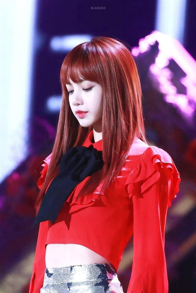 Lisa BLACKPINK tung ảnh tóc tẩy xơ xác vẫn hút 10 triệu tim-9