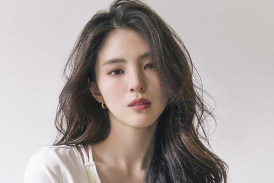 'Tiểu tam' Han So Hee nhập viện cấp cứu khẩn cấp