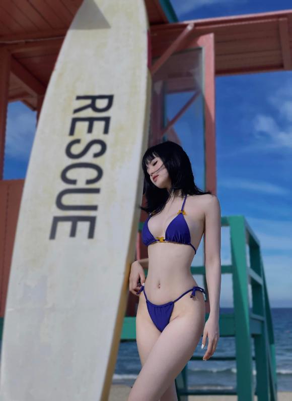 Tâm Tít khoe dáng cực nuột nà khi diện bikini-2