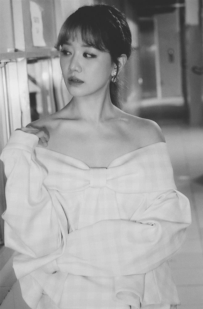 Hari Won biểu cảm 10 tấm như 1 vì liệt nửa mặt-4