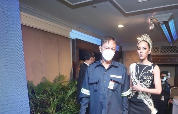 Cha đẻ tân hoa hậu Thái là công nhân dọn rác, đẹp như tài tử-4