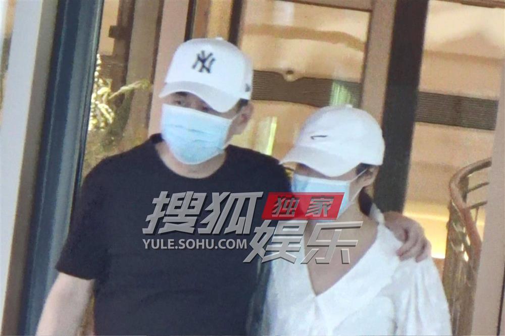 Hôn nhân Tưởng Cần Cần - Trần Kiến Bân sau 16 năm-2