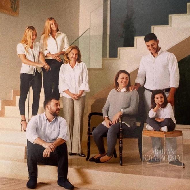 Cặp công chúa sinh đôi của hoàng gia Jordan-6