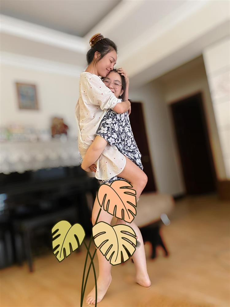 Ra đường thì hở này hở kia, Hiền Thục ở nhà lại kute kín đáo hết nấc-7