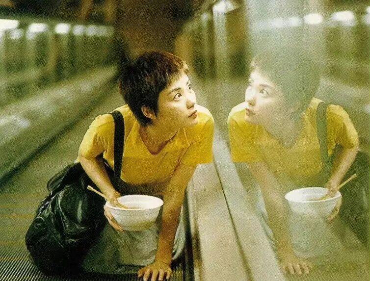 Body Vương Phi tuổi 52 khiến hội chị em choáng ngợp-5