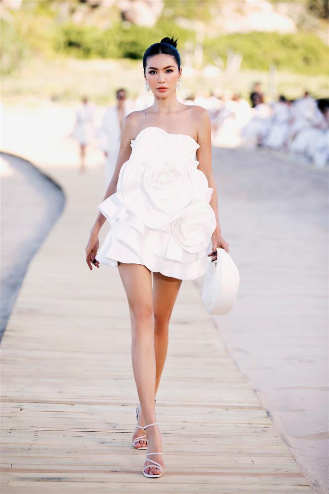 Ngọc Châu đụng hàng HHen Niê, Lan Ngọc, Minh Tú: tân Hoa hậu có thắng?-7