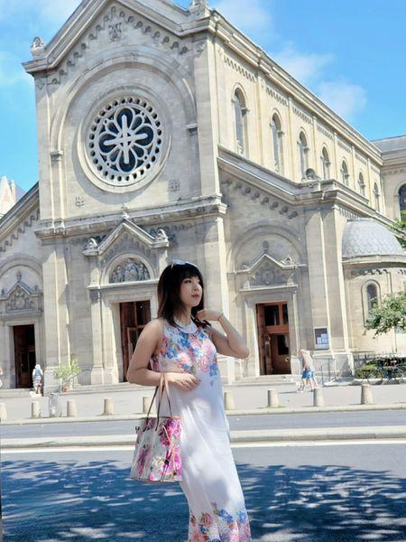 Vợ Mạnh Trường mang cả vali váy bầu cực yêu vi vu trời Tây-5