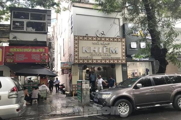 Nhà hàng ở Hà Nội bị phạt 2 triệu vì nhân viên... không cắt móng tay-1