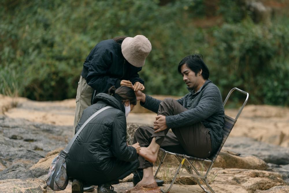 Diễn viên Thanh Bình nén nỗi đau mất mẹ để tiếp tục quay phim-7