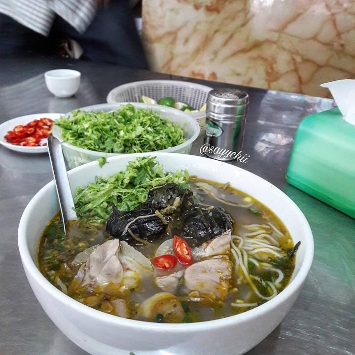 Món bún lạ miệng gây thương nhớ với hương lá xương sông ở Thái Bình-2
