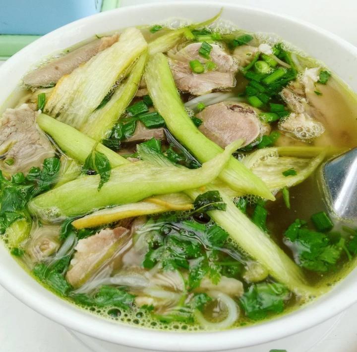 Món bún lạ miệng gây thương nhớ với hương lá xương sông ở Thái Bình-3