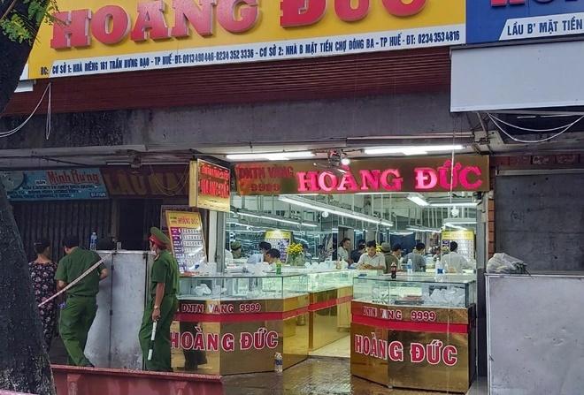 Vụ cướp tiệm vàng ở Huế: Số vàng một cửa tiệm bị mất trị giá 1,2 tỷ đồng-2