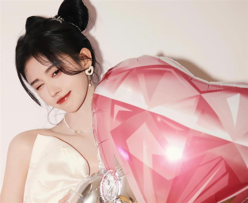 Nhan sắc thay đổi khó tin của mỹ nữ 4000 năm Cúc Tịnh Y-9