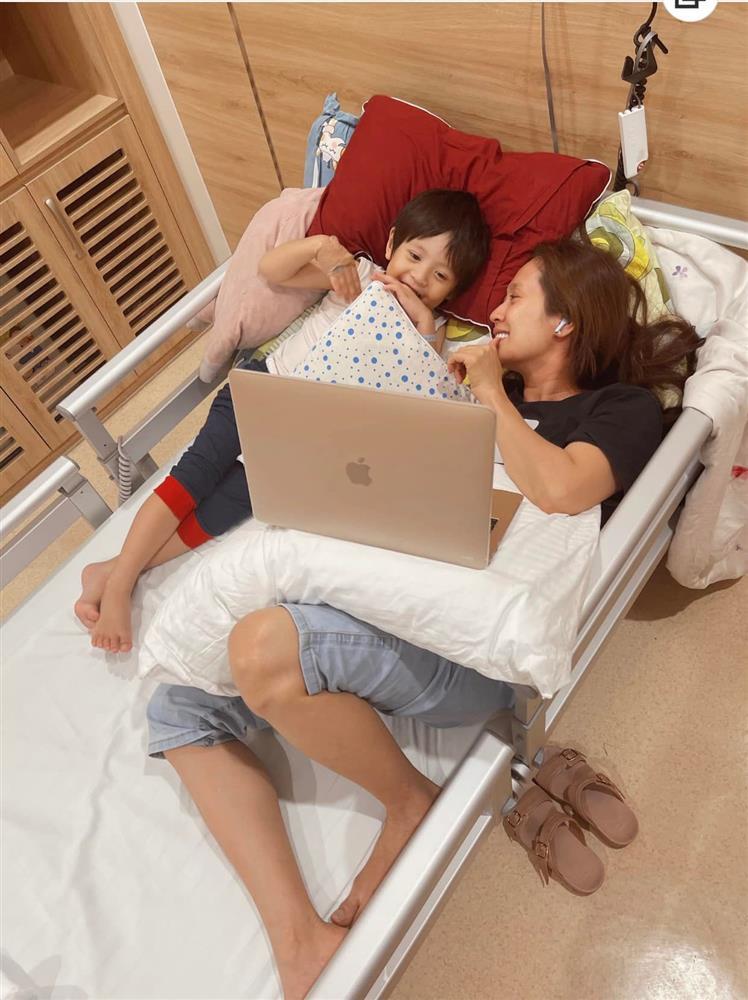 Tin showbiz Việt ngày 5/8: Con trai Thanh Thúy nhập viện-1