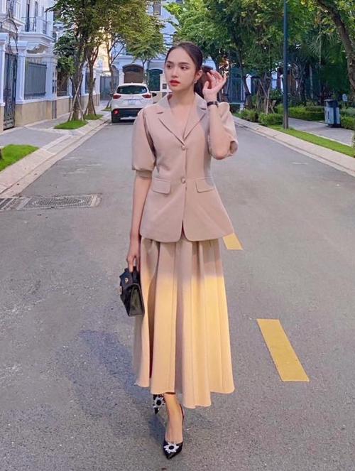 Mix đồ ra mắt nhà bạn trai ăn trọn điểm 10 như Hương Giang-3