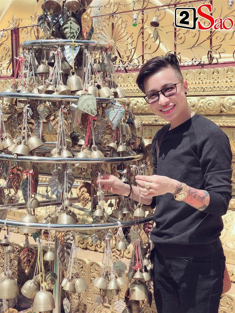 Nhan sắc xinh đẹp hot girl cõng Phật trước khi chuyển giới thành nam-13