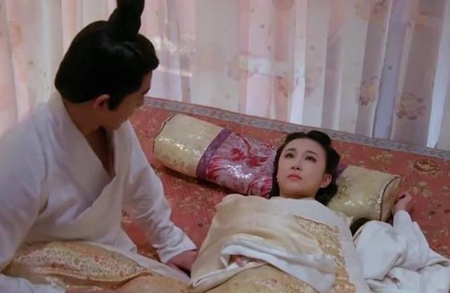 Tại sao khi Hoàng đế thị tẩm, phi tần không được phát ra âm thanh nào?-1