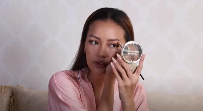 Nông Thúy Hằng tự trang điểm như không bị chê kém xa Ngọc Châu-9