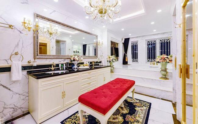 Choáng phòng ngủ ái nữ Đoàn Di Băng trong lâu đài 400 tỷ-13