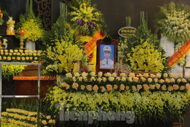 Mẹ ơi, xin hãy lau nước mắt để tiễn con đi!-4