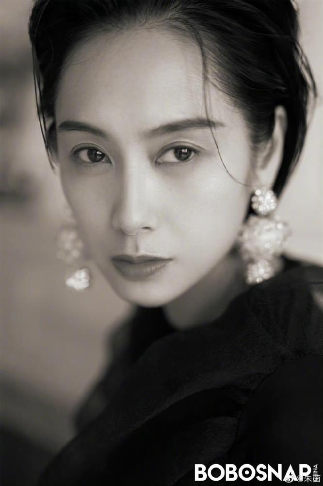 Cuộc sống của ngọc nữ từng bị Châu Tinh Trì phụ bạc-8