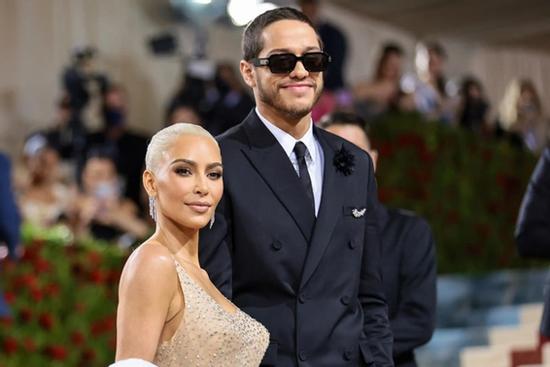 Kim Kardashian và Pete Davidson chia tay