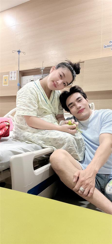 Vợ một mình ôm con xuất viện, Lê Dương Bảo Lâm nhận lỗi lầm-5