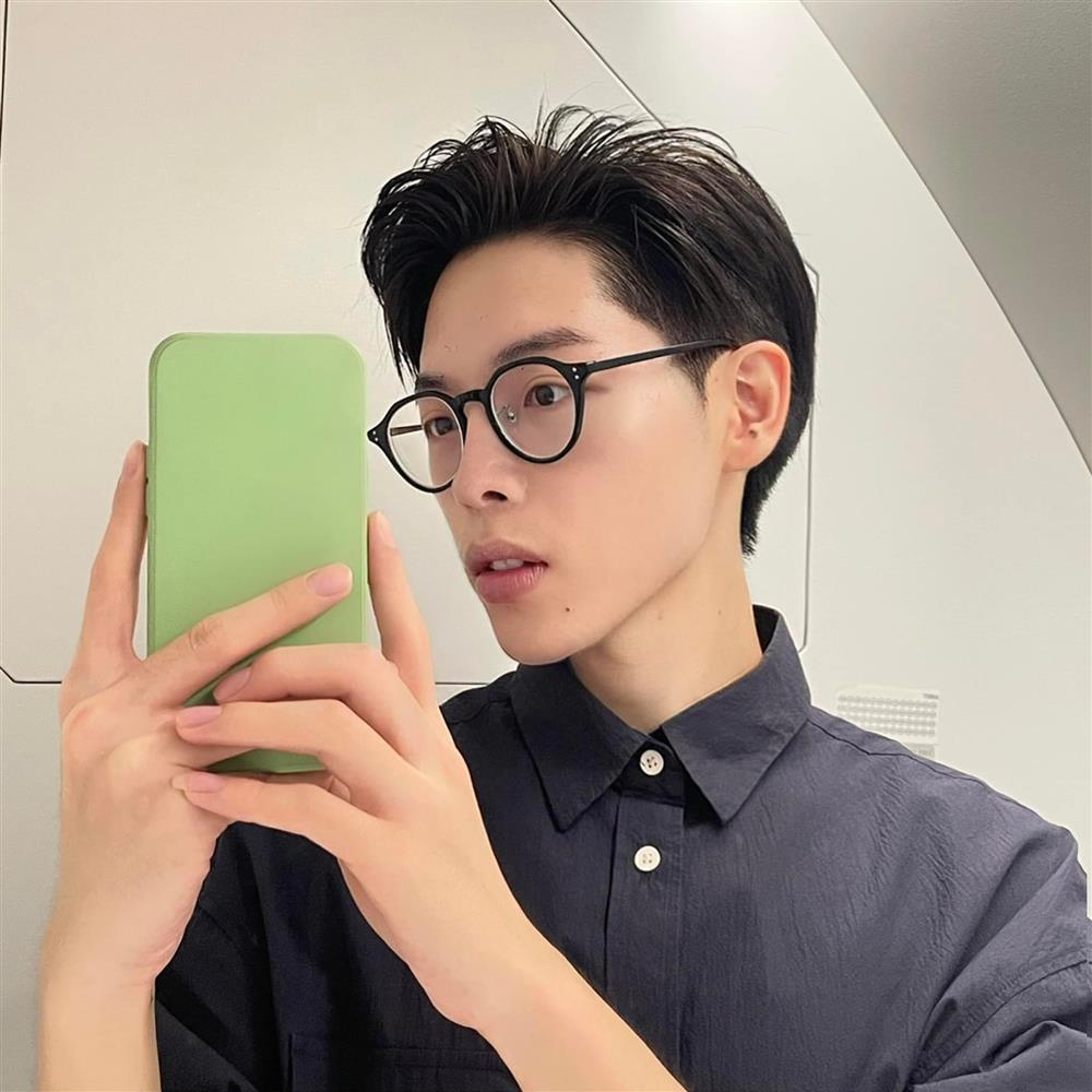 Tin showbiz Việt ngày 6/8: Vua cá Koi nhớ vợ mới da diết-2