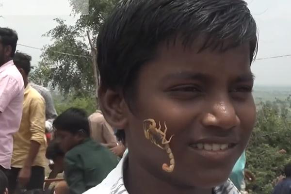 Gia đình với 1 chồng, 39 vợ, 89 người con chưa kể cháu-6