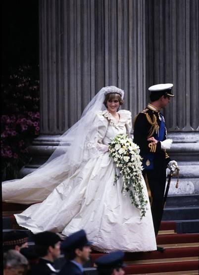 Những bí mật đằng sau chiếc váy cưới của Công nương Diana-4