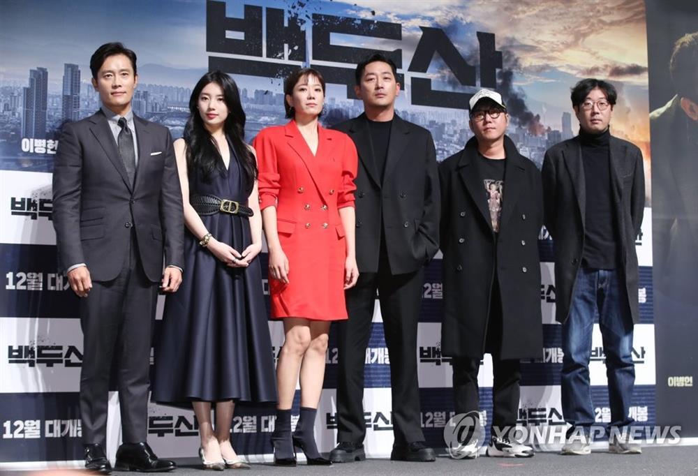 Khi các anh tài của dòng phim thảm họa tận thế cùng hội ngộ-4