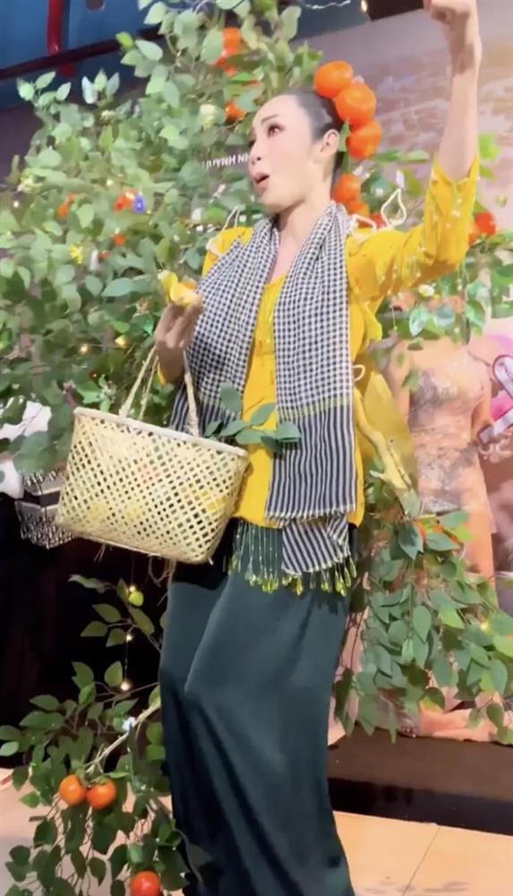 Á hậu chuyển giới Lương Mỹ Kỳ những lần ô dề thảm đỏ Việt-1