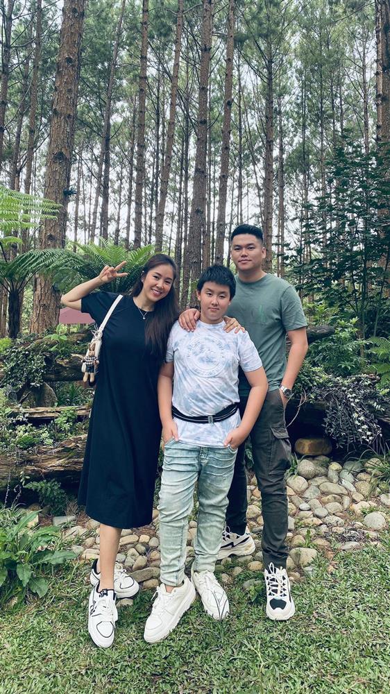 Lê Phương sexy hết cỡ, chồng trẻ liên tục đánh dấu chủ quyền-11