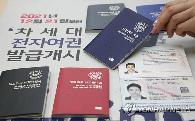 Người Hàn ở châu Âu gặp rắc rối vì hộ chiếu không có nơi sinh-1