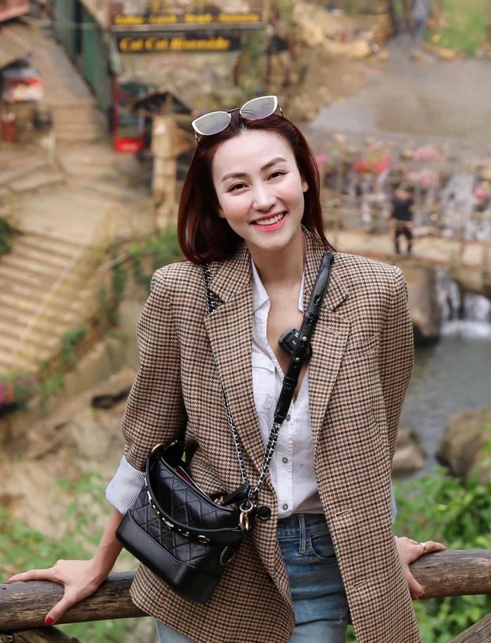 Ngân Khánh khoe nhan sắc lão hóa ngược tuổi U40-6