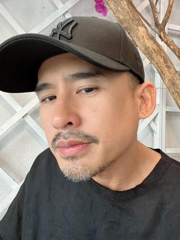 Lương Thế Thành già khọm hậu tin đồn có bồ trẻ-2