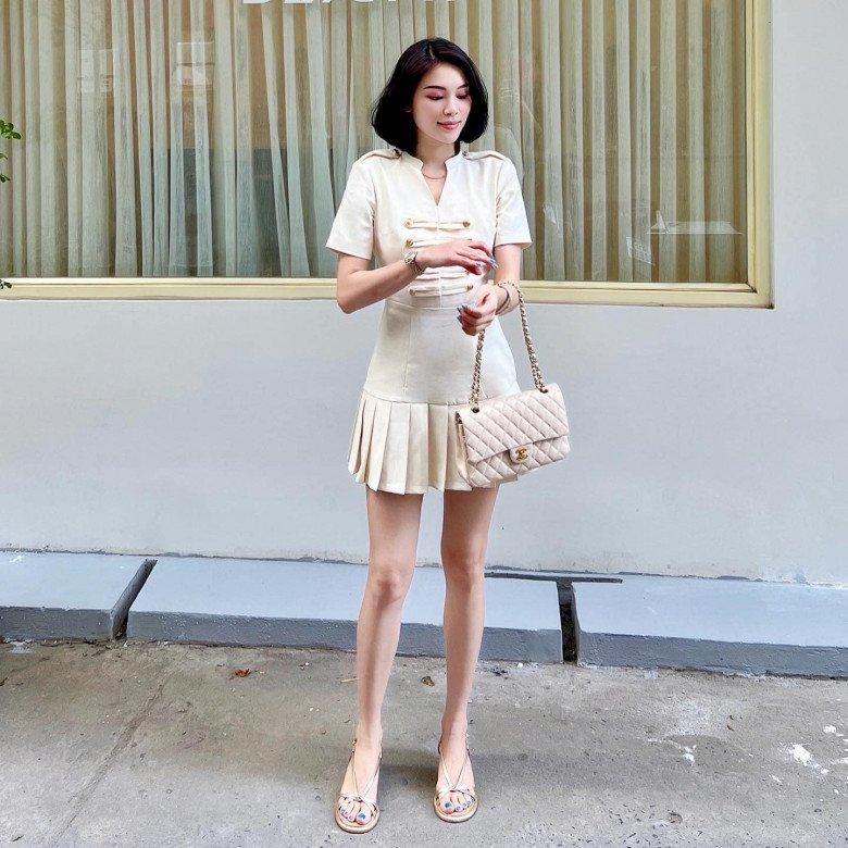 Linh Rin xài mãi 1 chiếc túi, mặc kệ cả Vbiz đổi đồ xoành xoạch-2