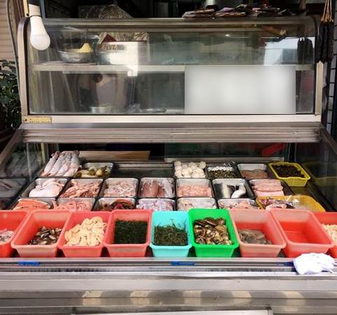 Khách hàng chơi lớn mua luôn tiệm hải sản quen trước khi bị đóng cửa-3