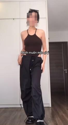 Cô gái mặc hở hang bị quay lại trên phố Xã Đàn: Thích thì mặc-19