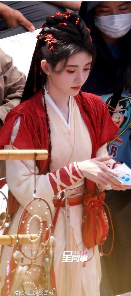 Mỹ nhân Tiên Kiếm thế hệ mới: Cúc Tịnh Y khí chất hơn hẳn Ngu Thư Hân-3