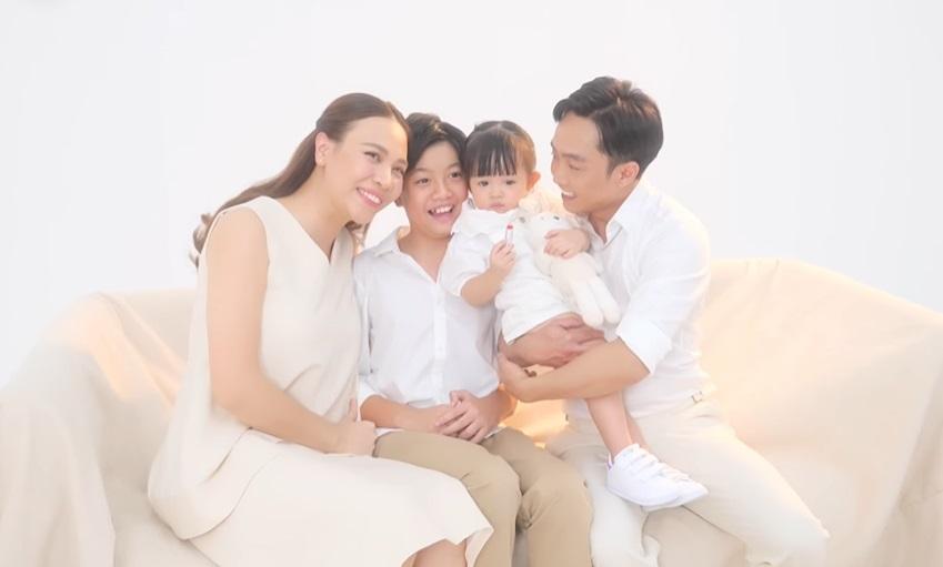 Nhan sắc vợ Cường Đô La trong clip có gì khác ảnh tự đăng?-12