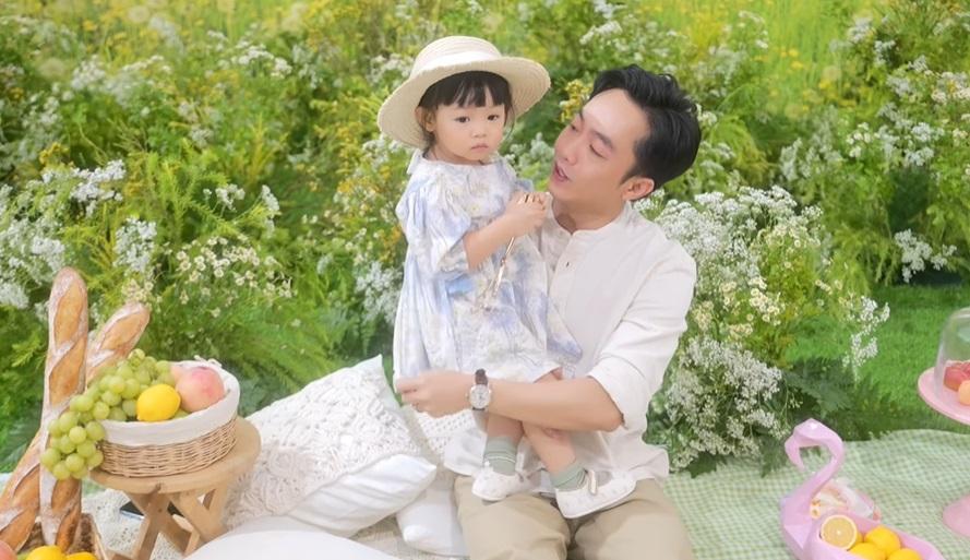 Nhan sắc vợ Cường Đô La trong clip có gì khác ảnh tự đăng?-4