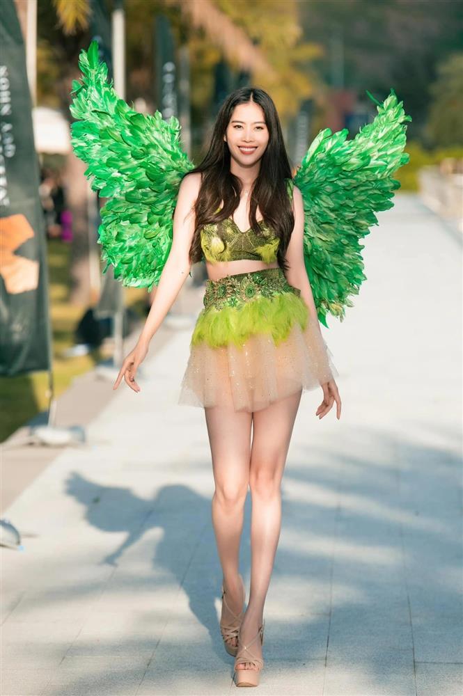 Minh Tú dạy Nam Em liệu có nên cơm cháo gì ở Miss World Vietnam?-1