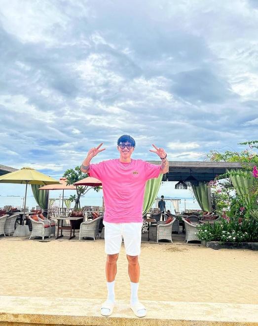 Tóm gọn Đoàn Văn Hậu và Doãn Hải My tình tứ trên đường-2