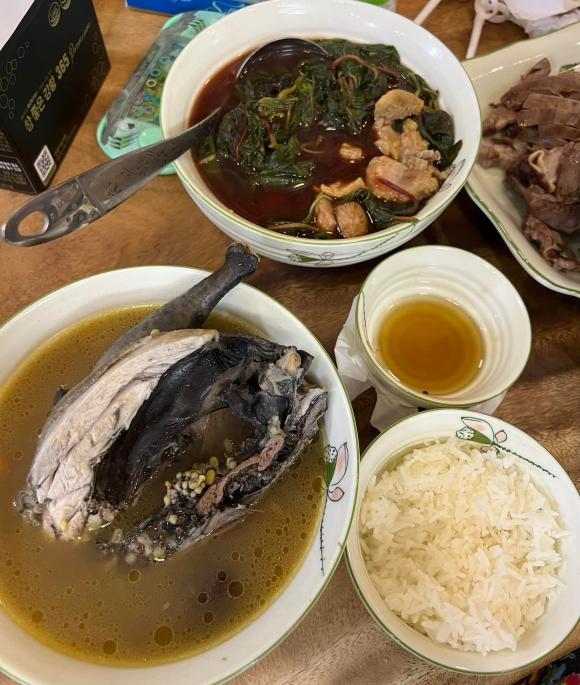 Vợ Tự Long giảm cân sau sinh kỷ lục: Bay 19kg sau 19 ngày sinh con lần 3-4